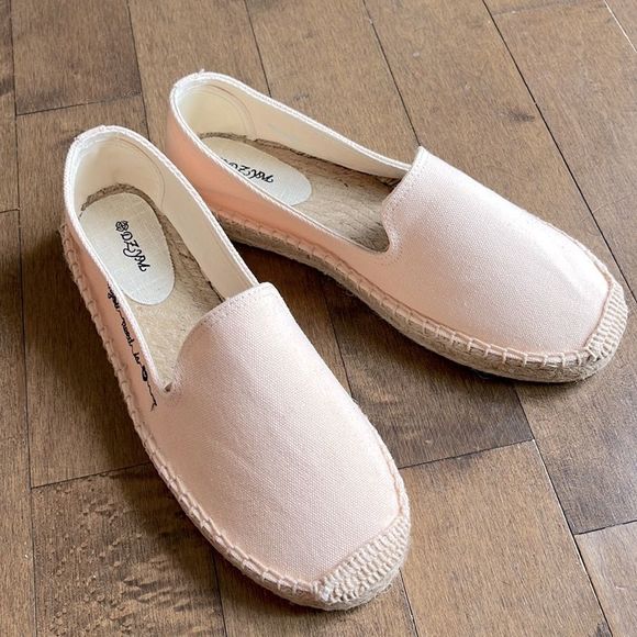 EUC  « all you need is love » espadrilles - Picture 5 of 8